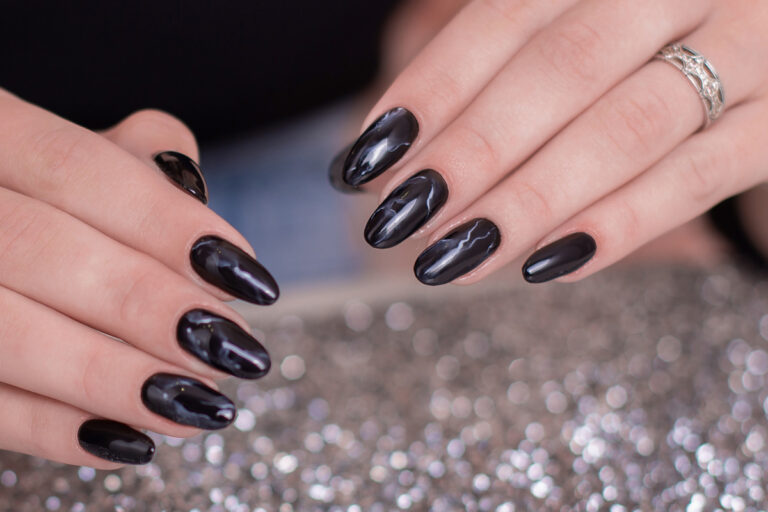 Read more about the article The Ultimate Guide to Maintaining Bella Nails in White Bear Lake.