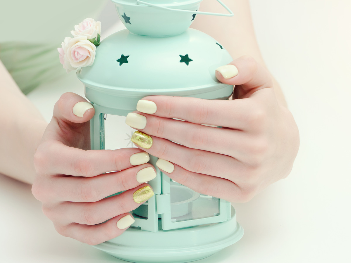 You are currently viewing Ultimate Guide to Nail Repair: Tips from Bella Nails Experts