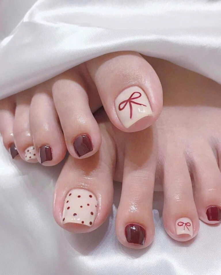 Read more about the article Spring Nail Trends: Top 5 Must-Have Colors For April Manicures.